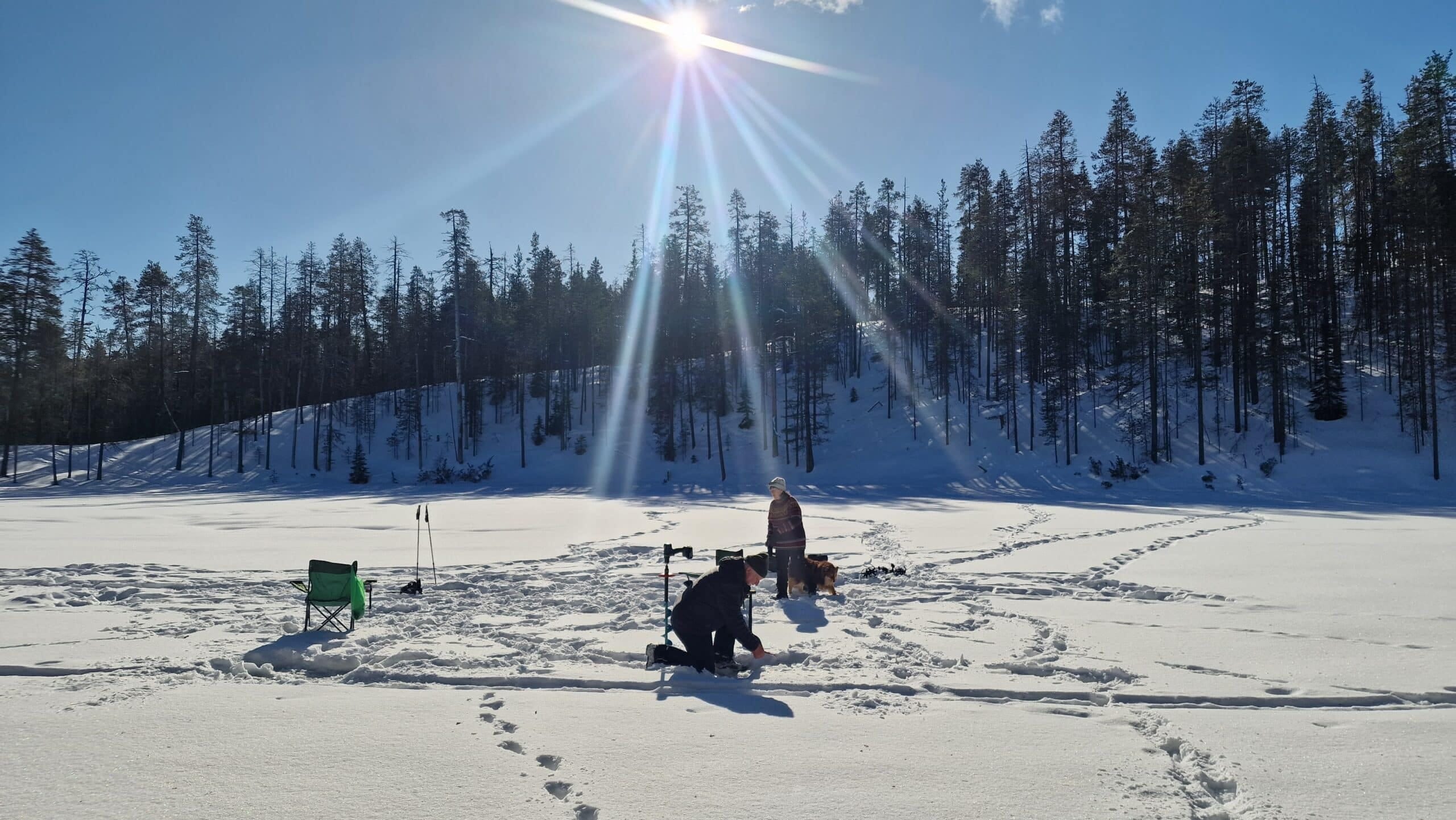 Hossa nationalpark ice fishing